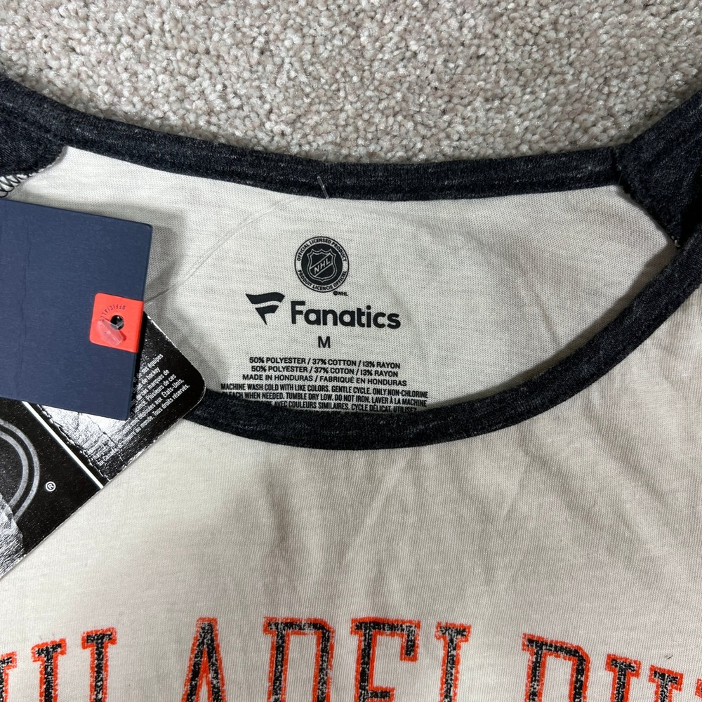Fanatics Philadelphia Flyers NHL Womens 3/4 T-Shirt Cream Black Size Medium NEW - Picture 2 of 5